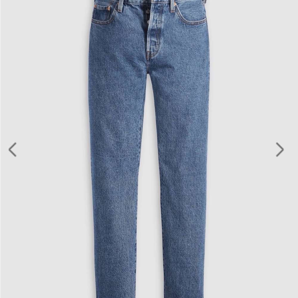 NWT Levi’s 501 Original Fit. Women's Straight Leg jeans size w29 l30